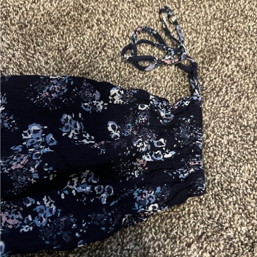 NWT “Abercrombie and Fitch” off the shoulder, long sleeved top - Picture 4 of 6